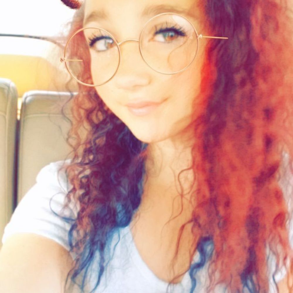 Meet your Posher, Lexi